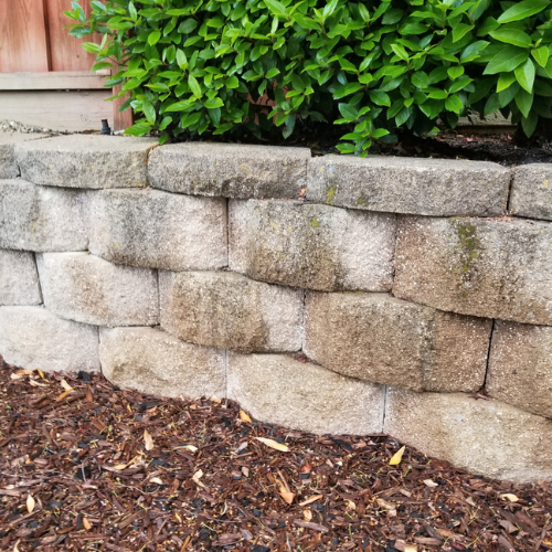 Retaining wall in Waterloo, IA